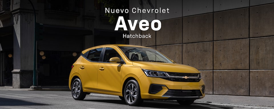 Nuevo sedán Chevrolet Aveo Hatchback 2024 con smartphone integration y pantalla de 8 pulgadas