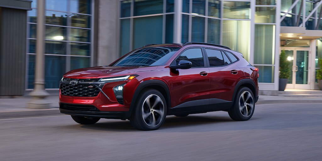 Nueva Chevrolet Trax, SUV deportiva con parrilla exclusiva RS y emblemas en negro